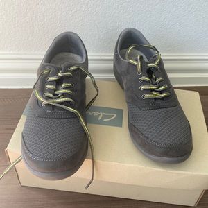 Clarks Cloudstepper Grey Leather Sillian Emma Sneakers size 9
